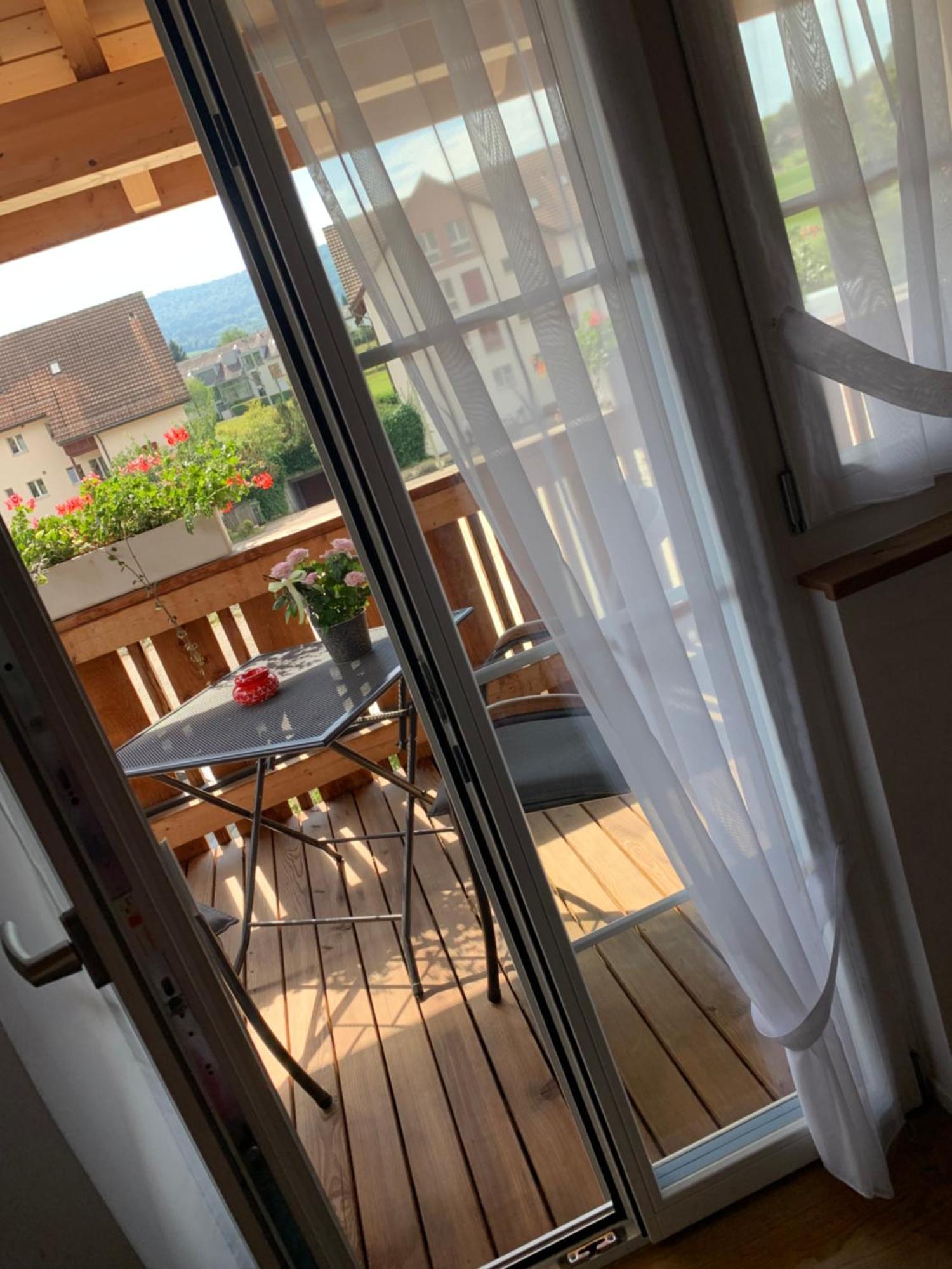 Conny'S B&B Niederweningen Zewnętrze zdjęcie